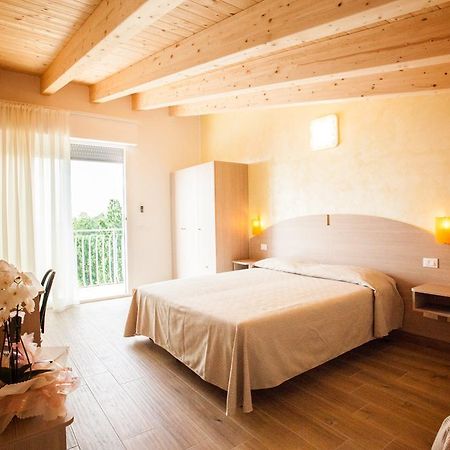 Albergo Paris سوتّومارينا المظهر الخارجي الصورة
