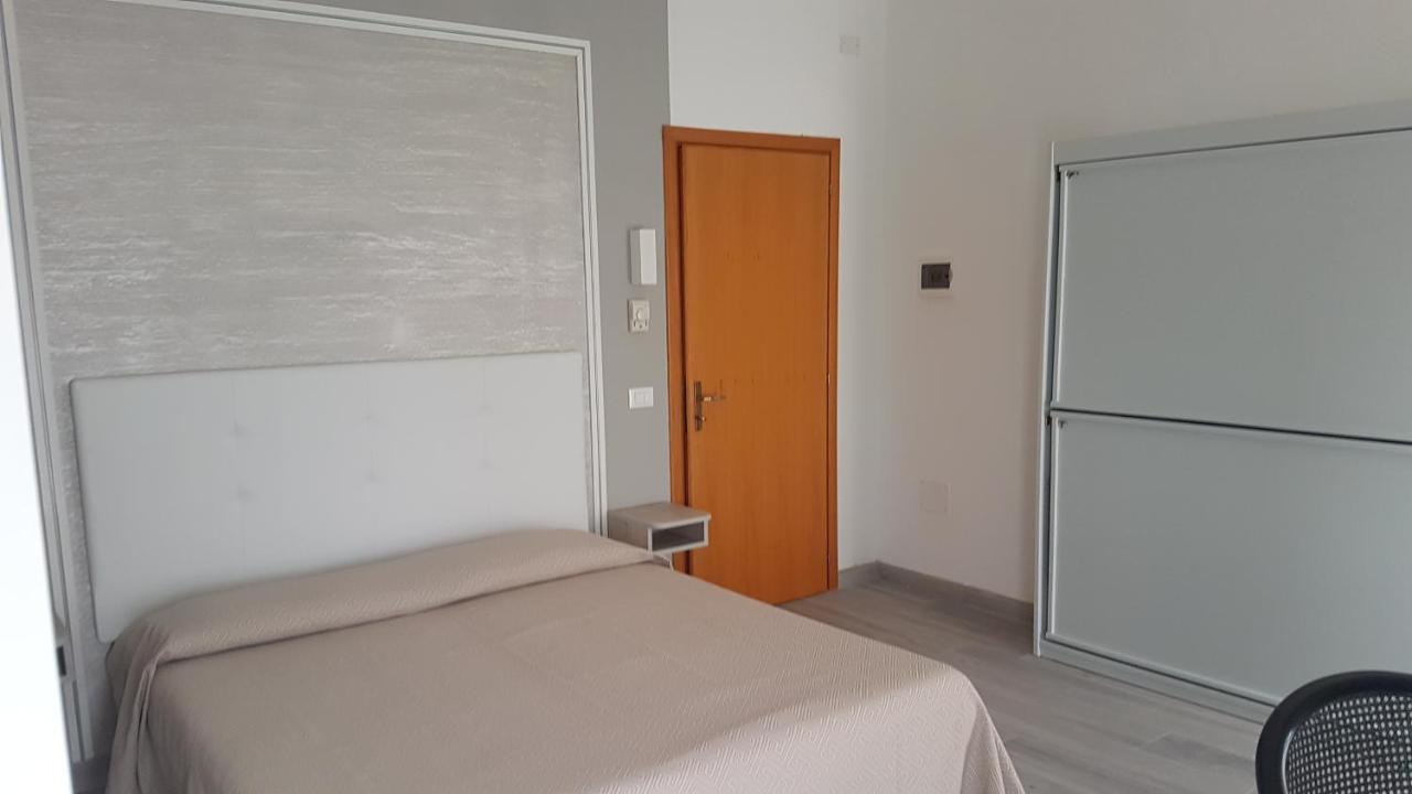 Albergo Paris سوتّومارينا المظهر الخارجي الصورة