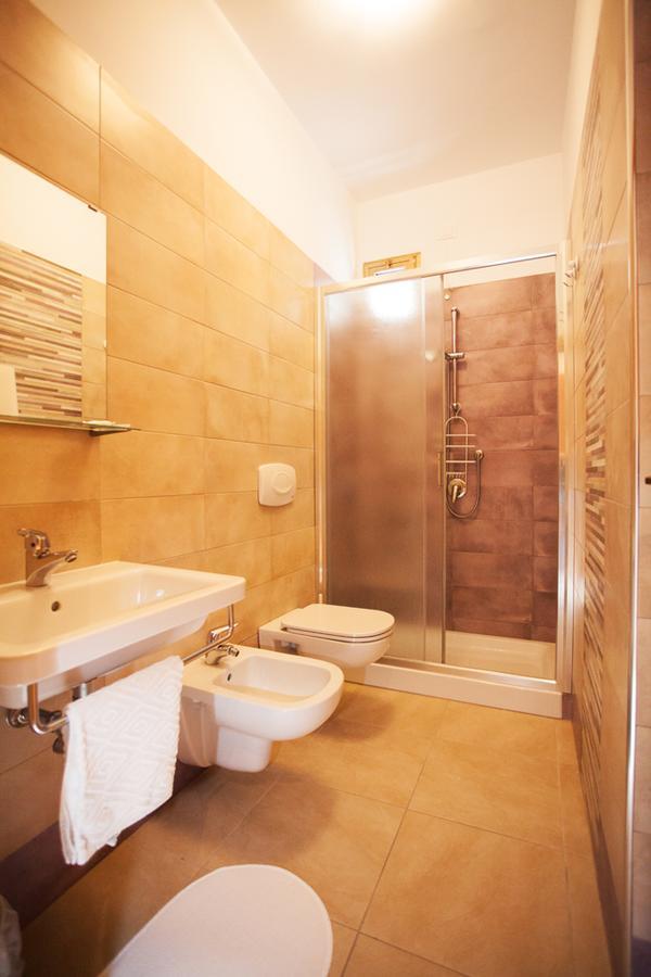 Albergo Paris سوتّومارينا المظهر الخارجي الصورة