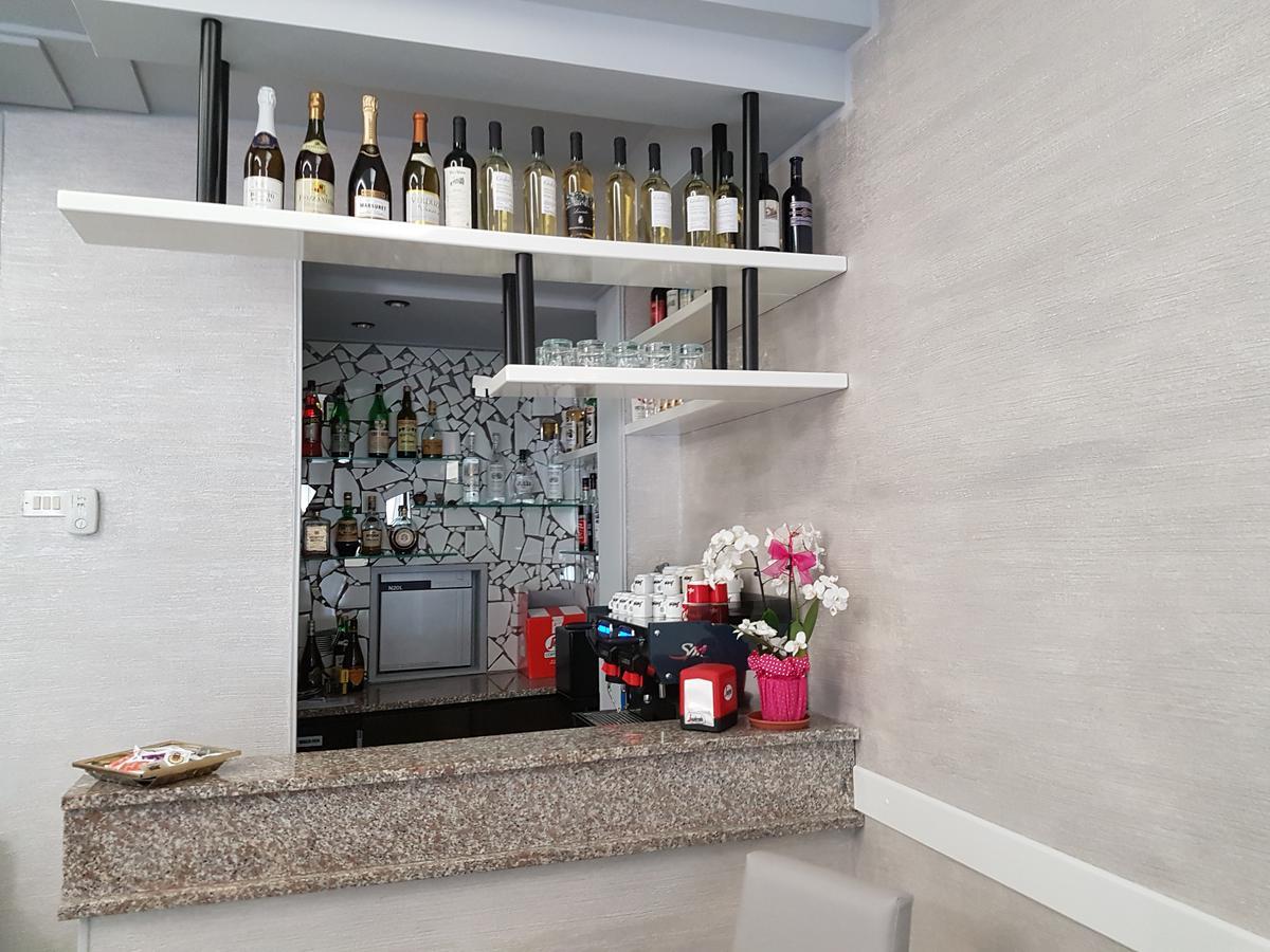Albergo Paris سوتّومارينا المظهر الخارجي الصورة