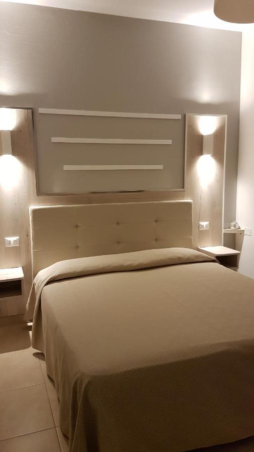 Albergo Paris سوتّومارينا المظهر الخارجي الصورة